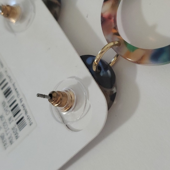 🆕️ Acrylic Circle Drop Earrings - Picture 7 of 7